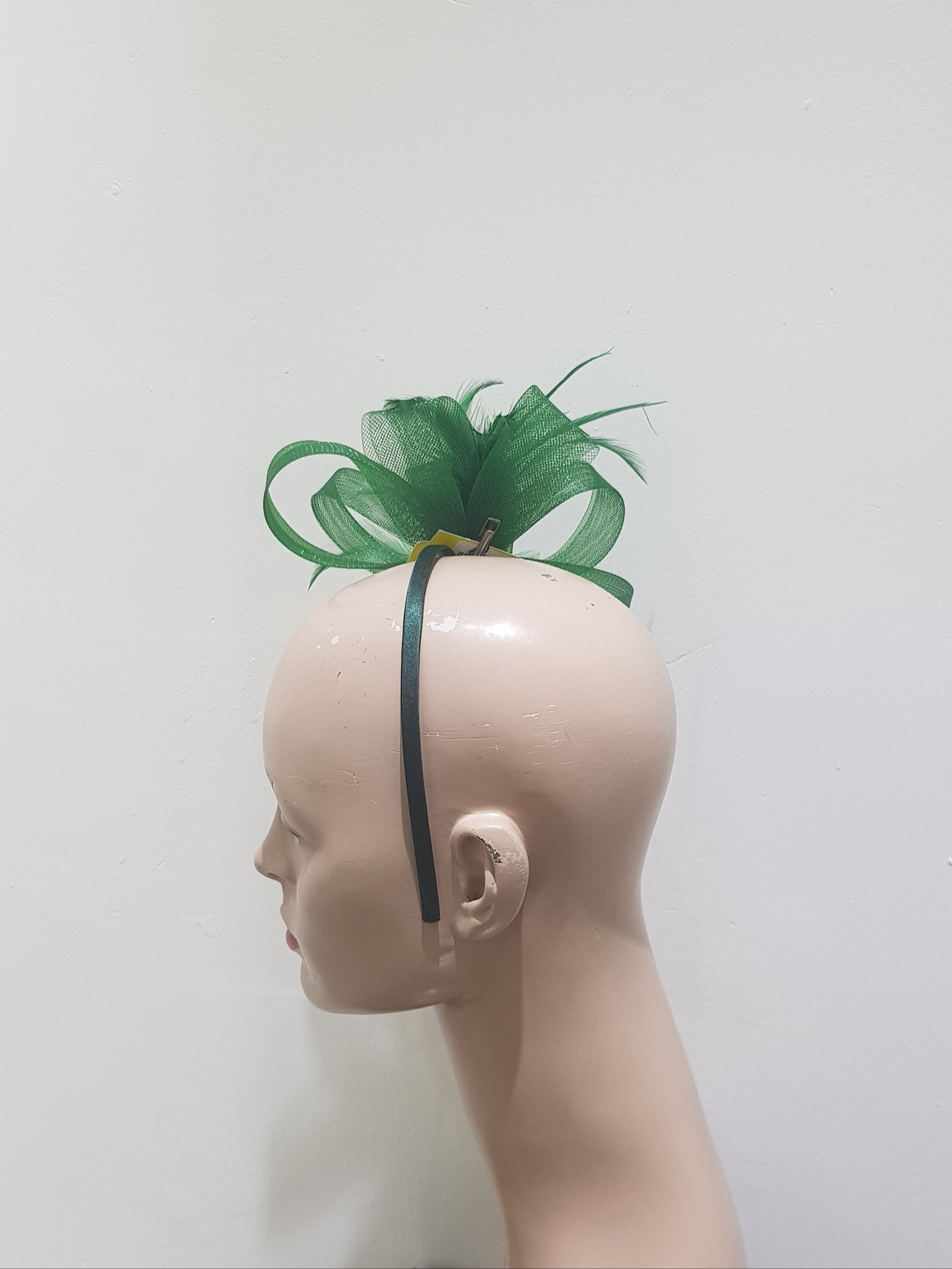 "Elegant Crin & feather fascinator"