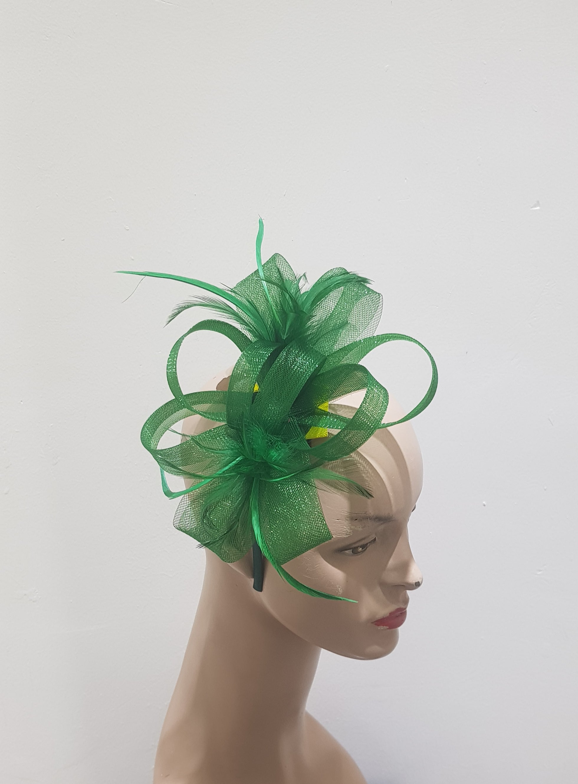 "Elegant Crin & feather fascinator"