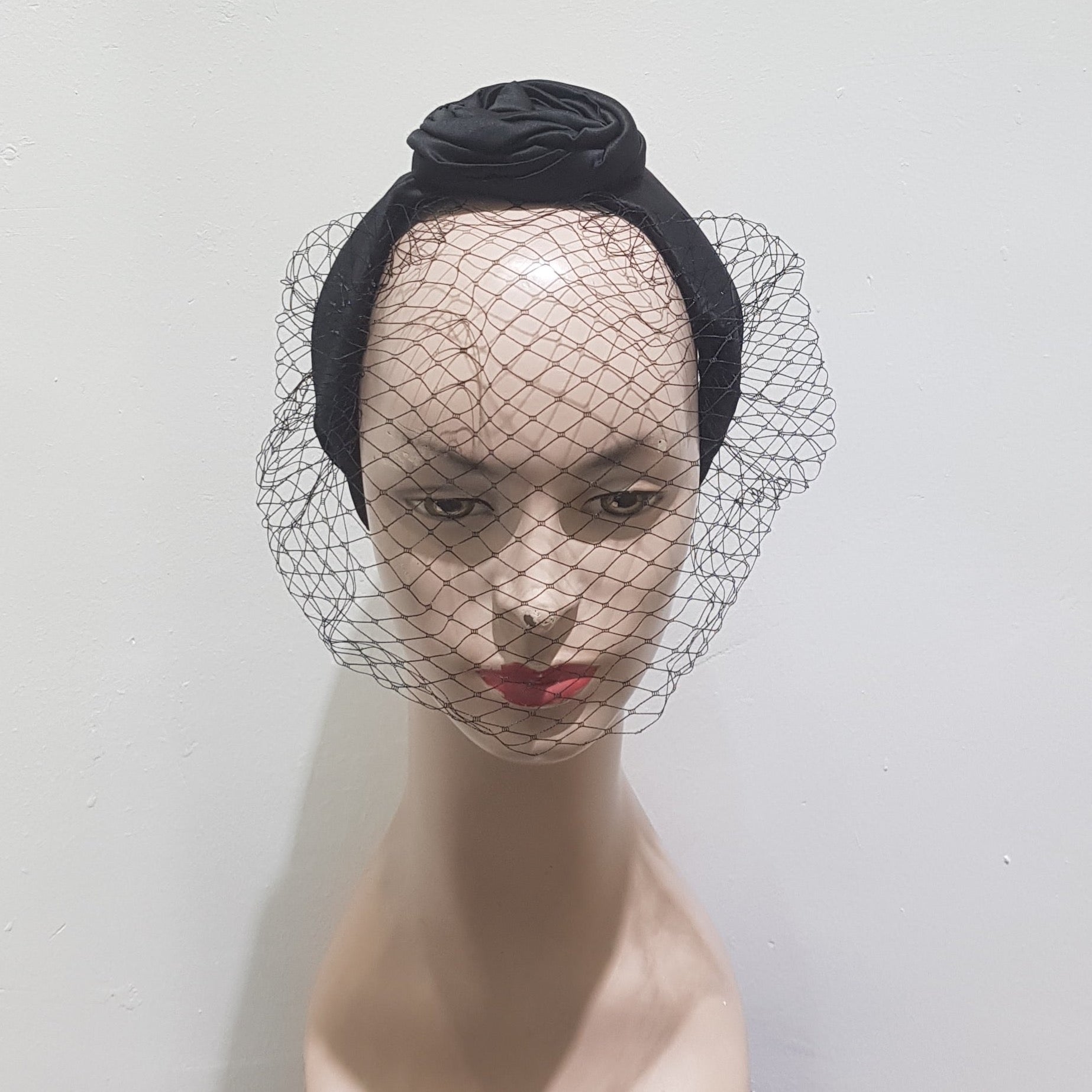 Vintage-Inspired Birdcage Veil Headband