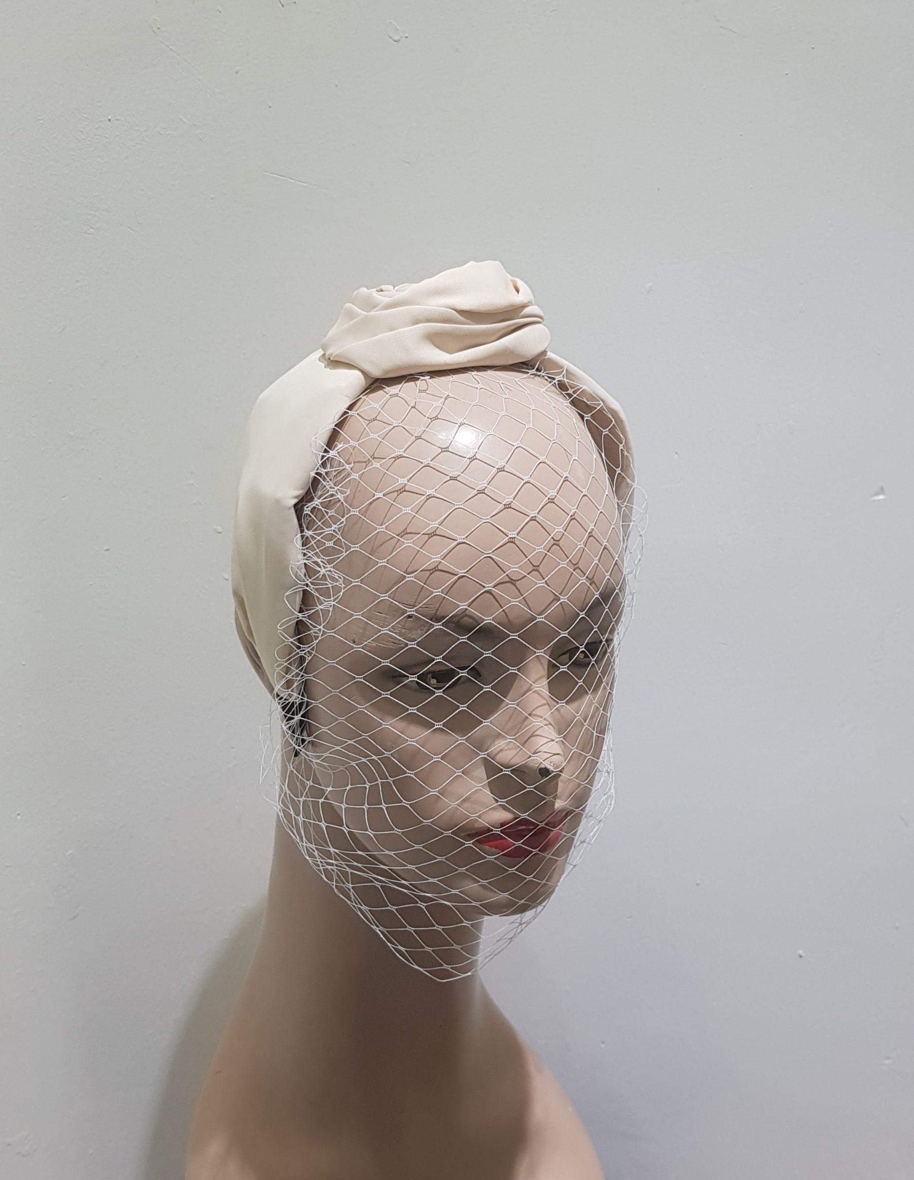 Vintage-Inspired Birdcage Veil Headband