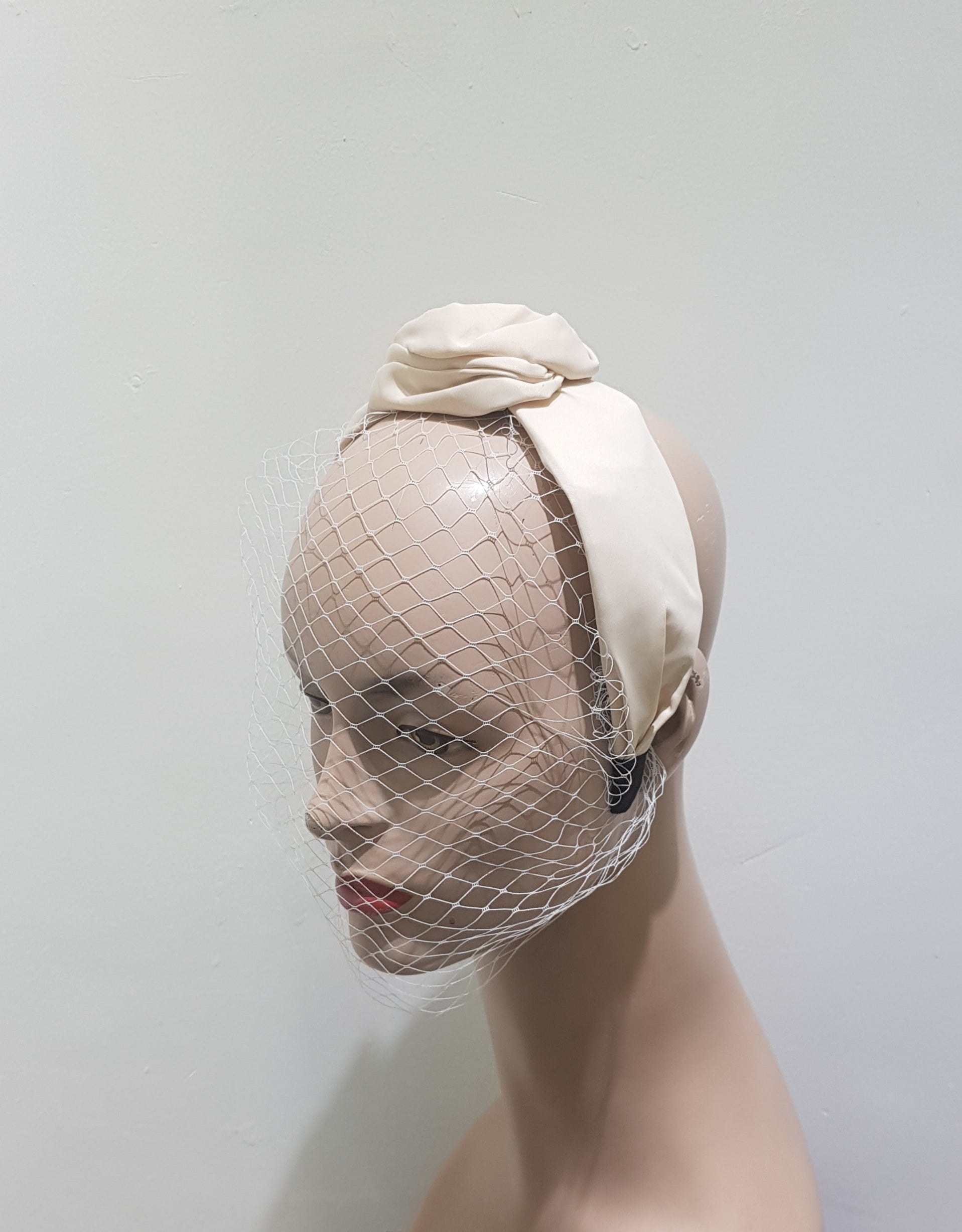 Vintage-Inspired Birdcage Veil Headband