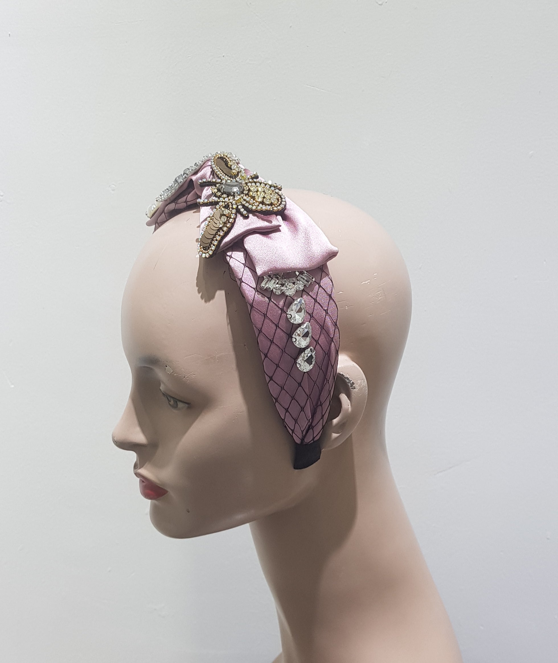 Vintage Opulence: Embellished Knot Headband