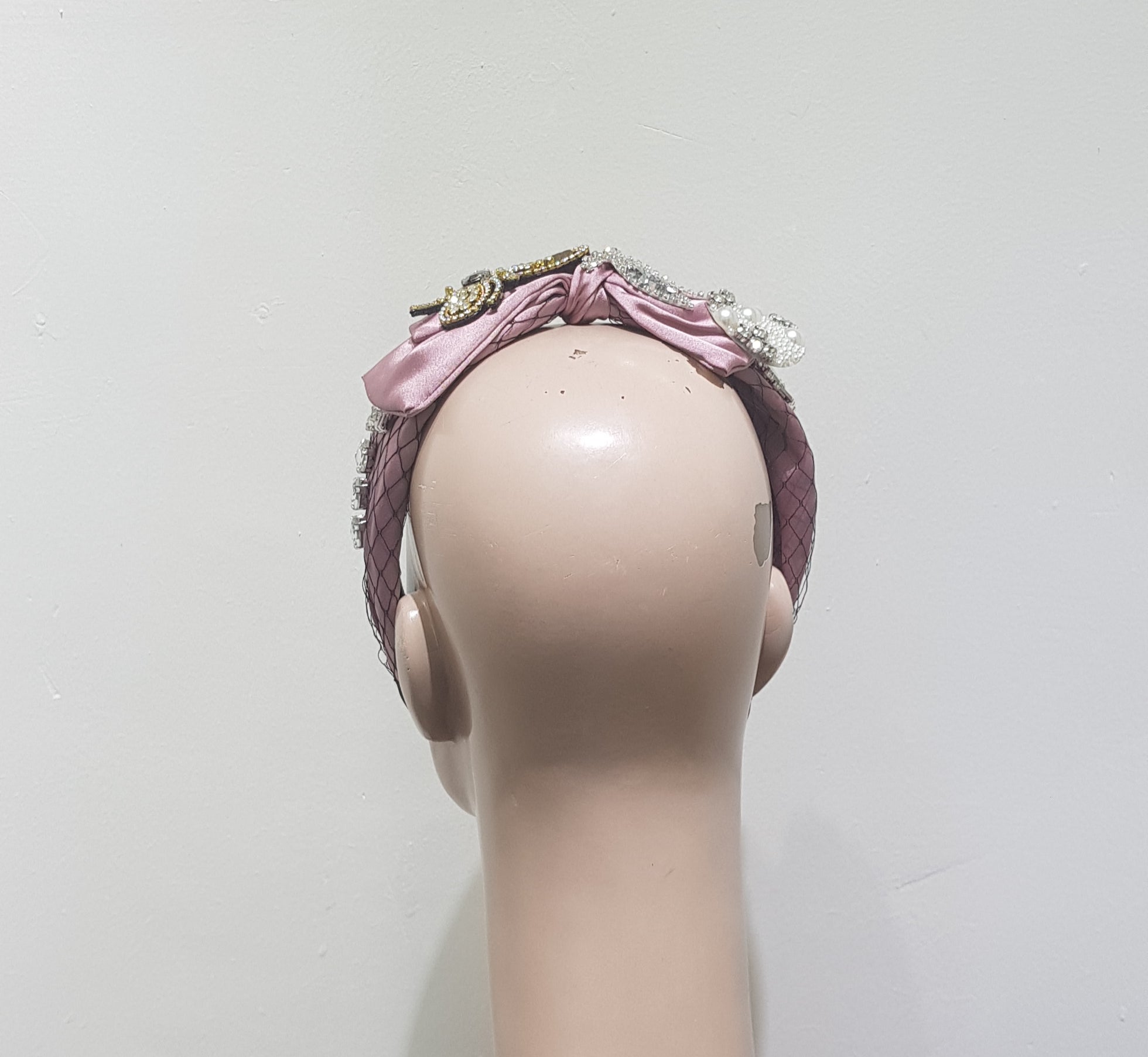 Vintage Opulence: Embellished Knot Headband