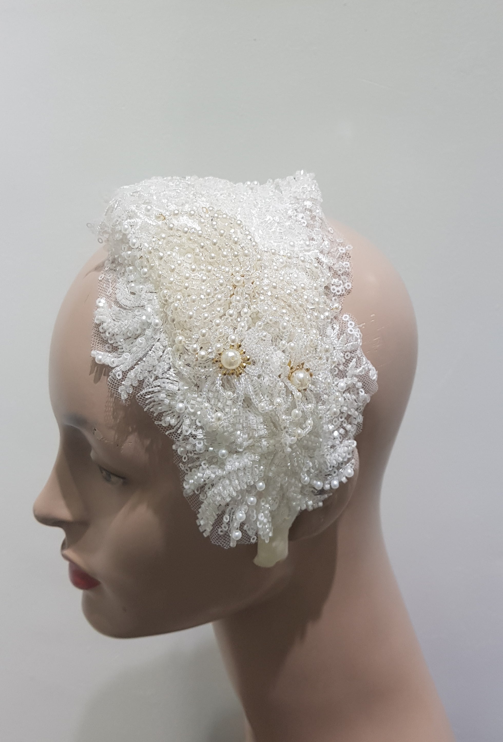 Exquisite Bridal Lace Headpiece