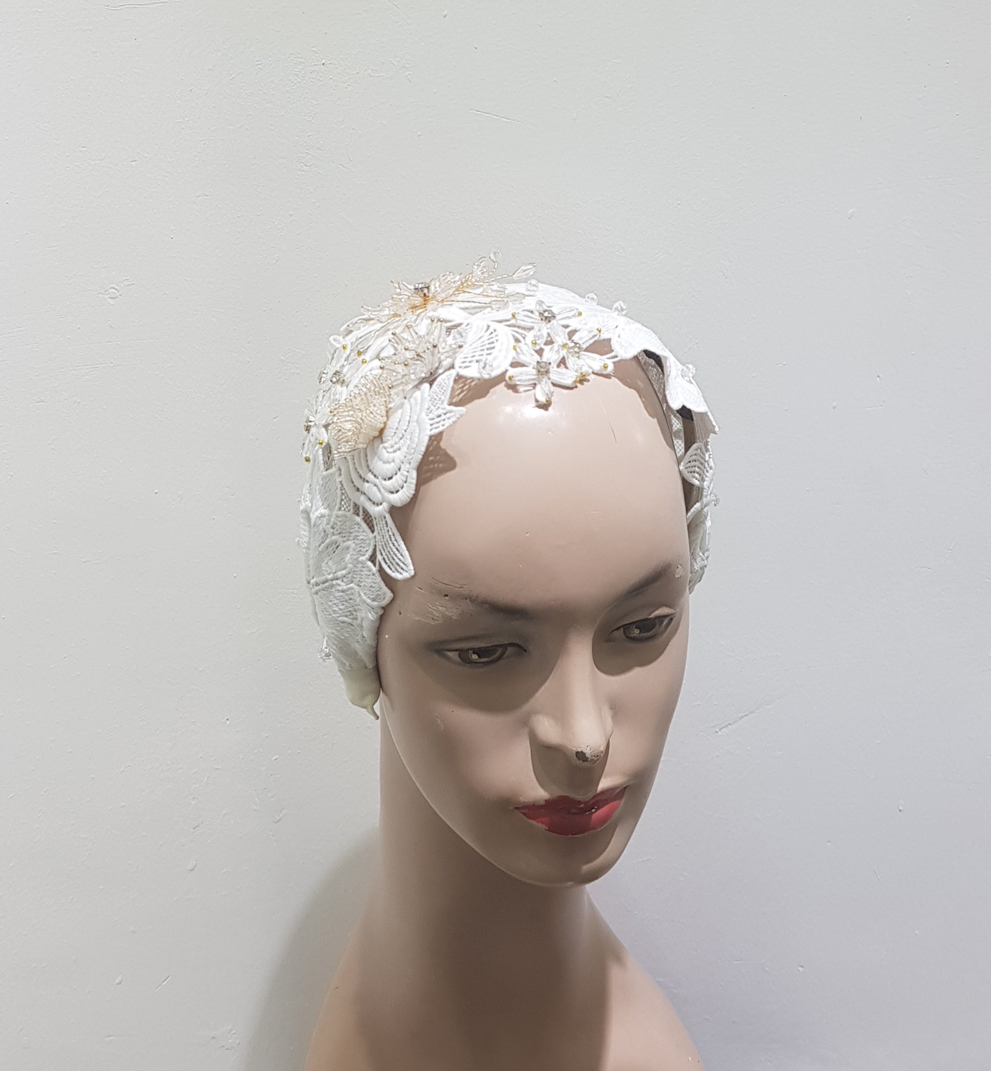 Elegant Bridal Lace Cap Headband