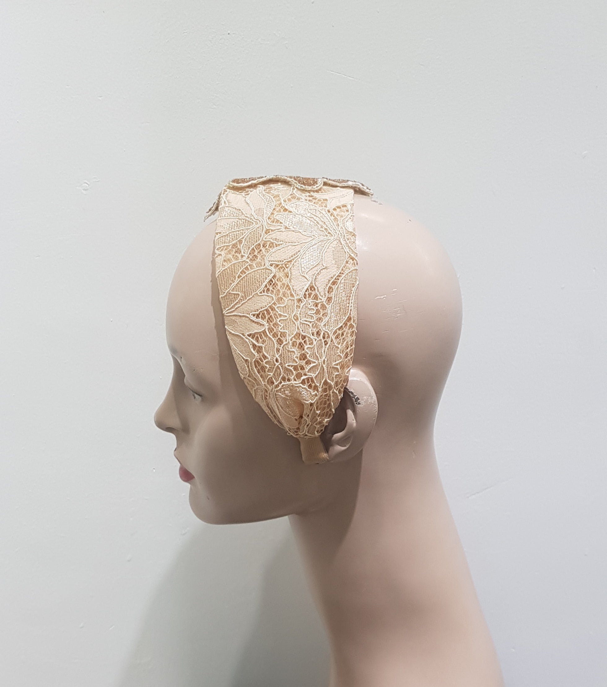 Elegance Lace Headband