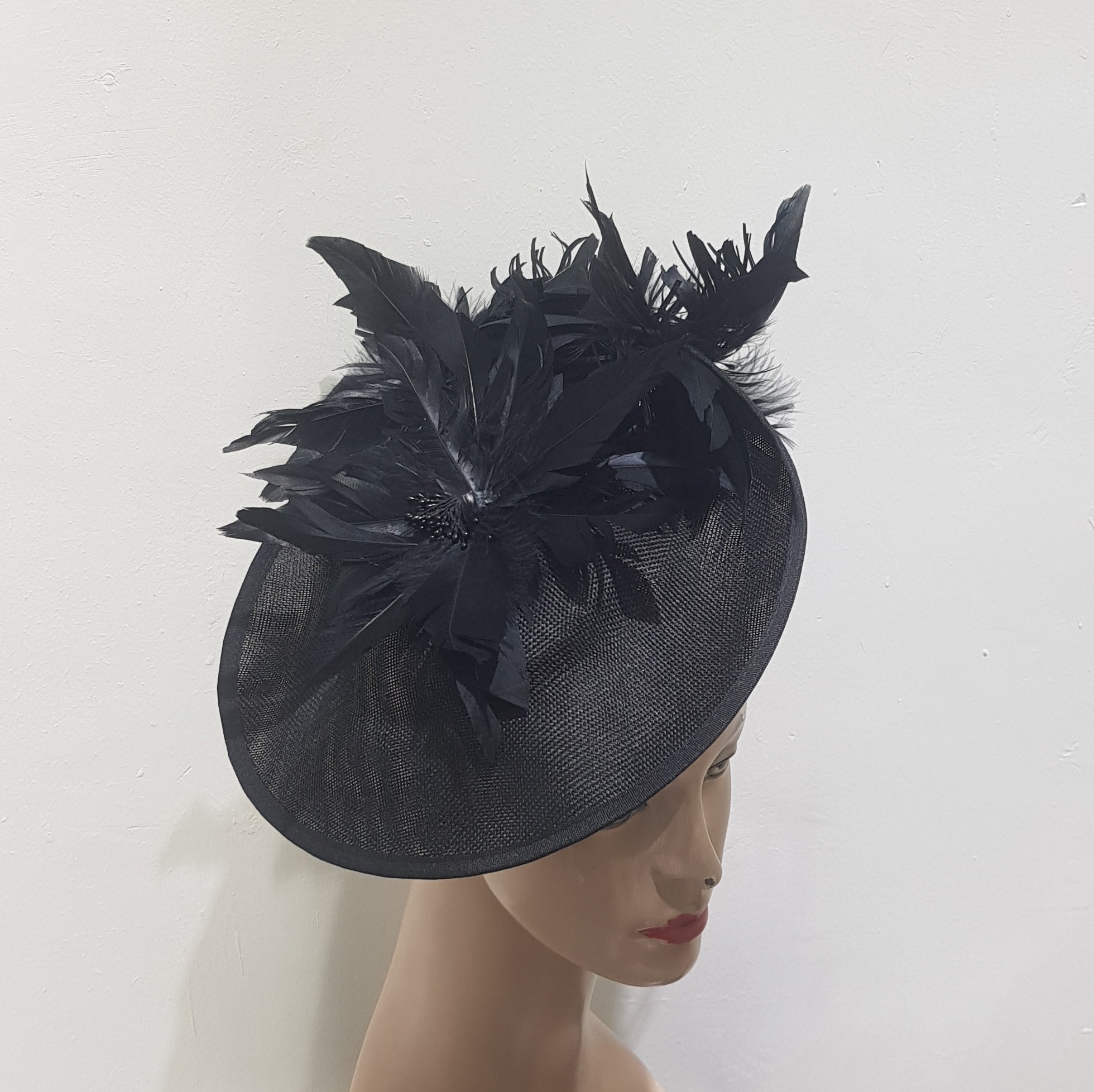 Elegance in Every Feather: Luxurious Millinery Fascinators Collection