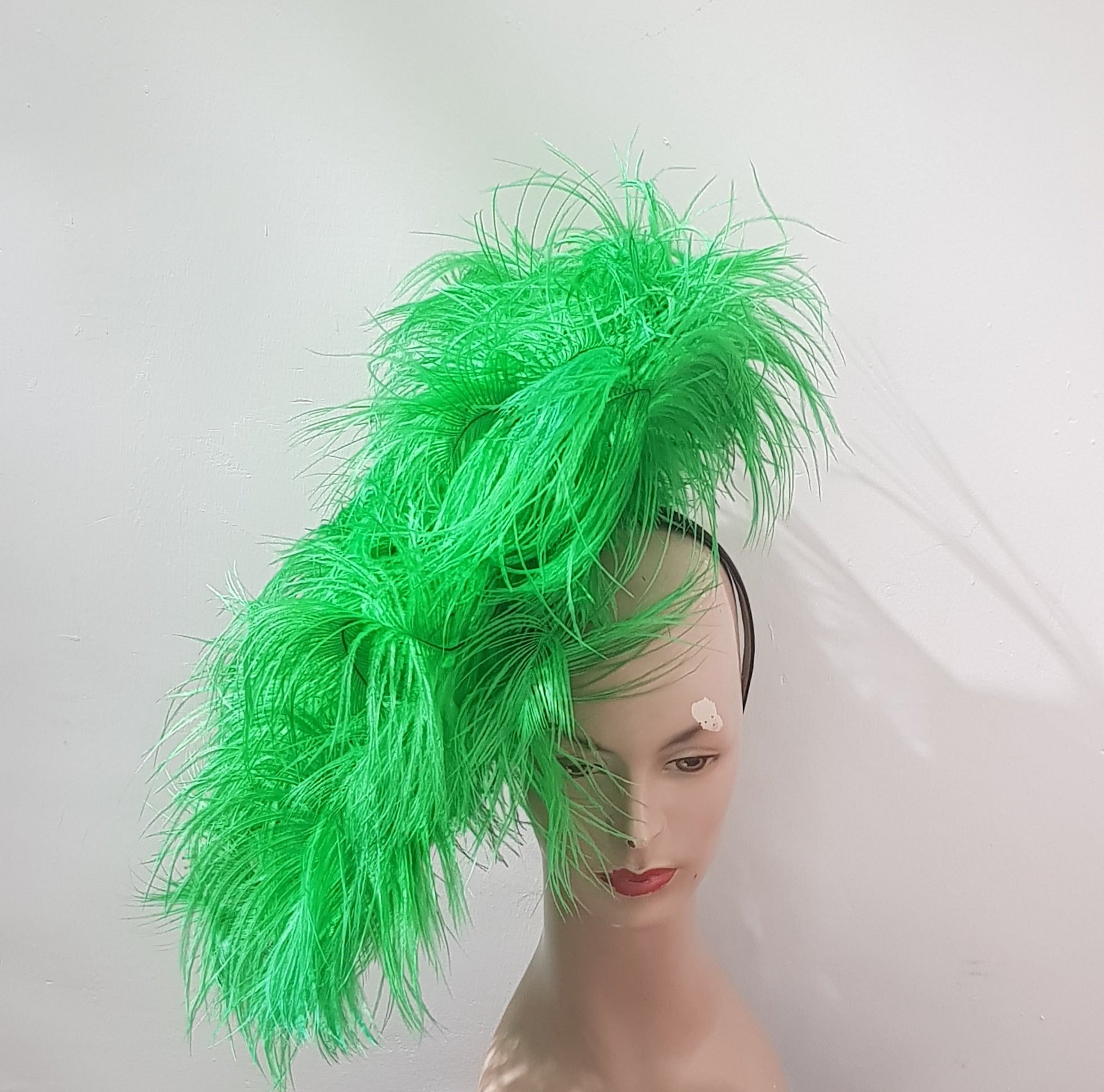 Emerald Wave Elegance