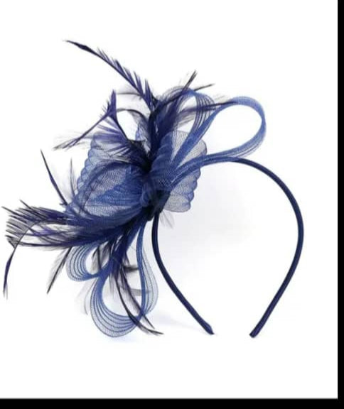 "Crin & feather fascinator"