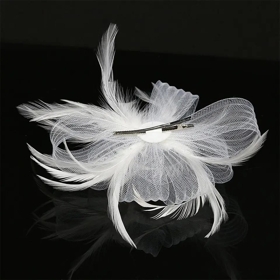 "Crin & feather fascinator"