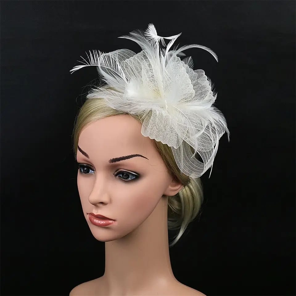 "Crin & feather fascinator"