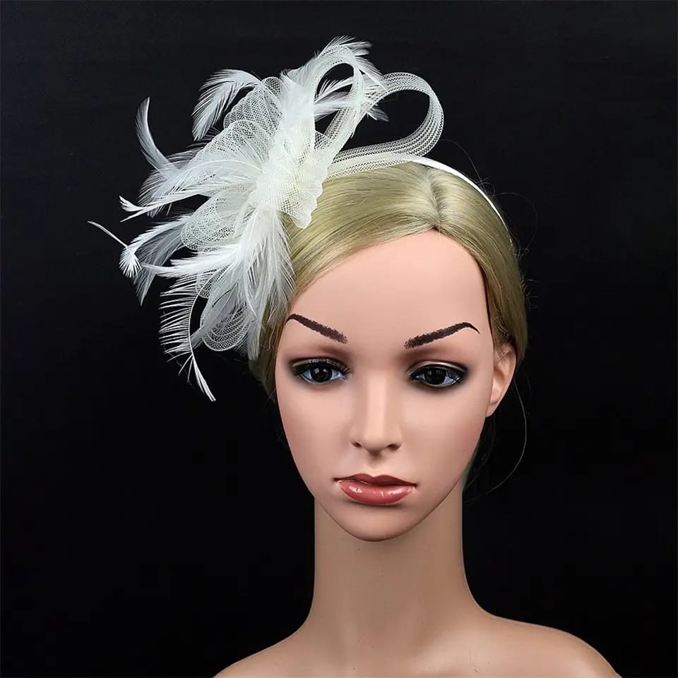 "Crin & feather fascinator"