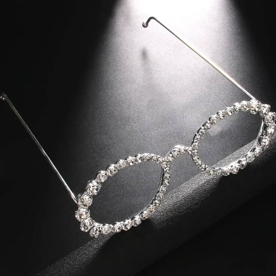 Glamorous Rhinestone- like sunglasses