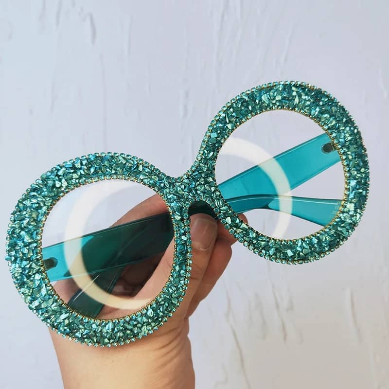 Glamorous round, oversized Rhinestone-Like sunglasses