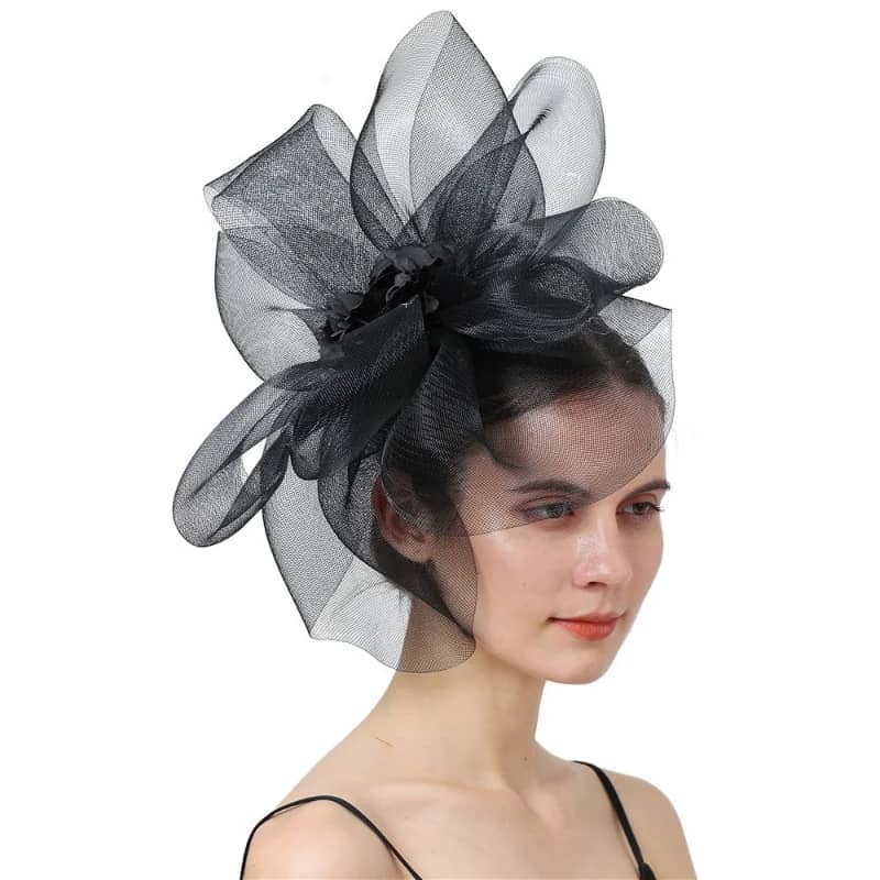 "Elegant Crinoline Fascinator"