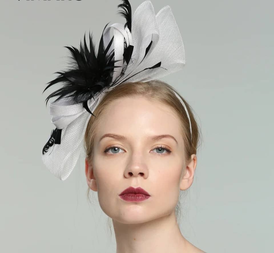 Monochrome Elegance Fascinator Set: Black & White Sophistication