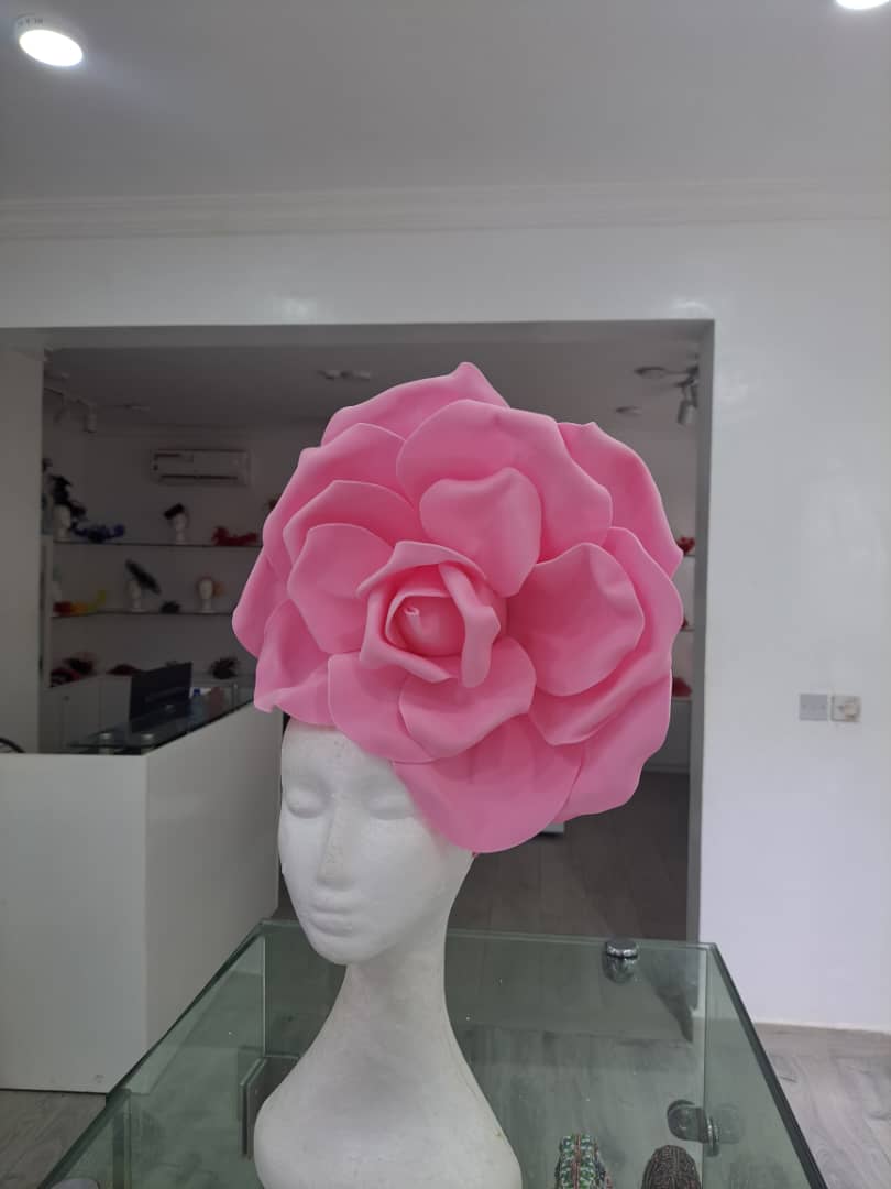 Glamorous Flower Fascinator