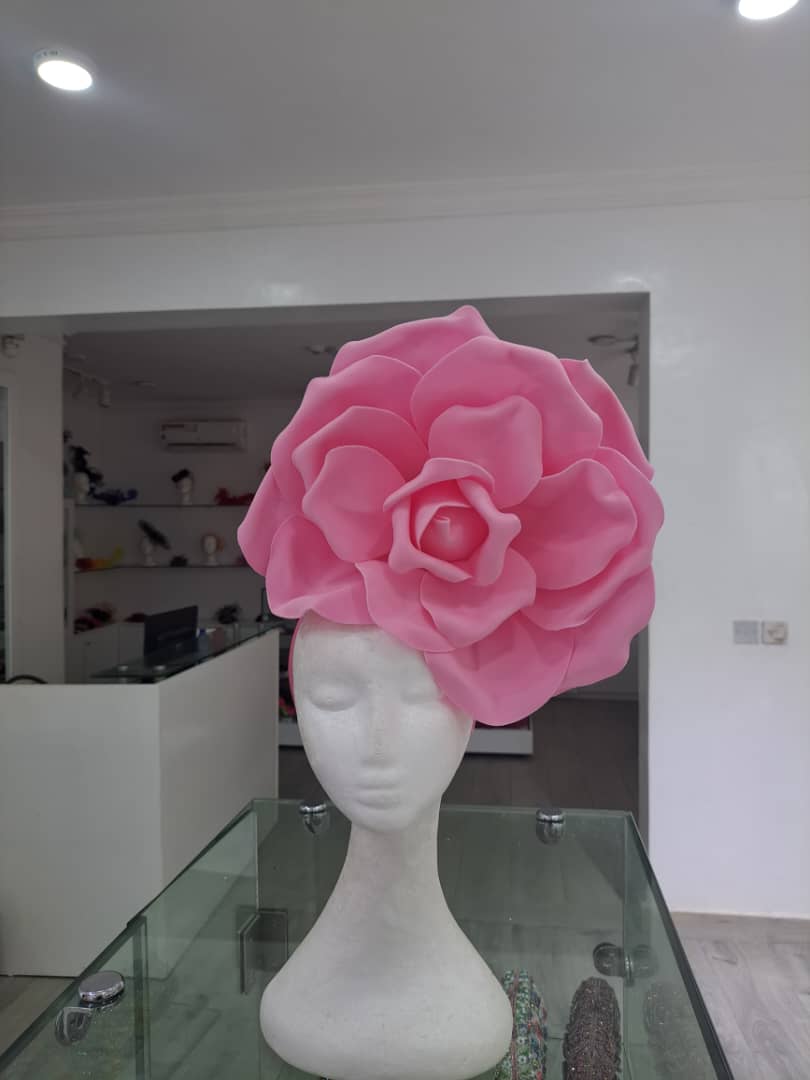 Glamorous Flower Fascinator