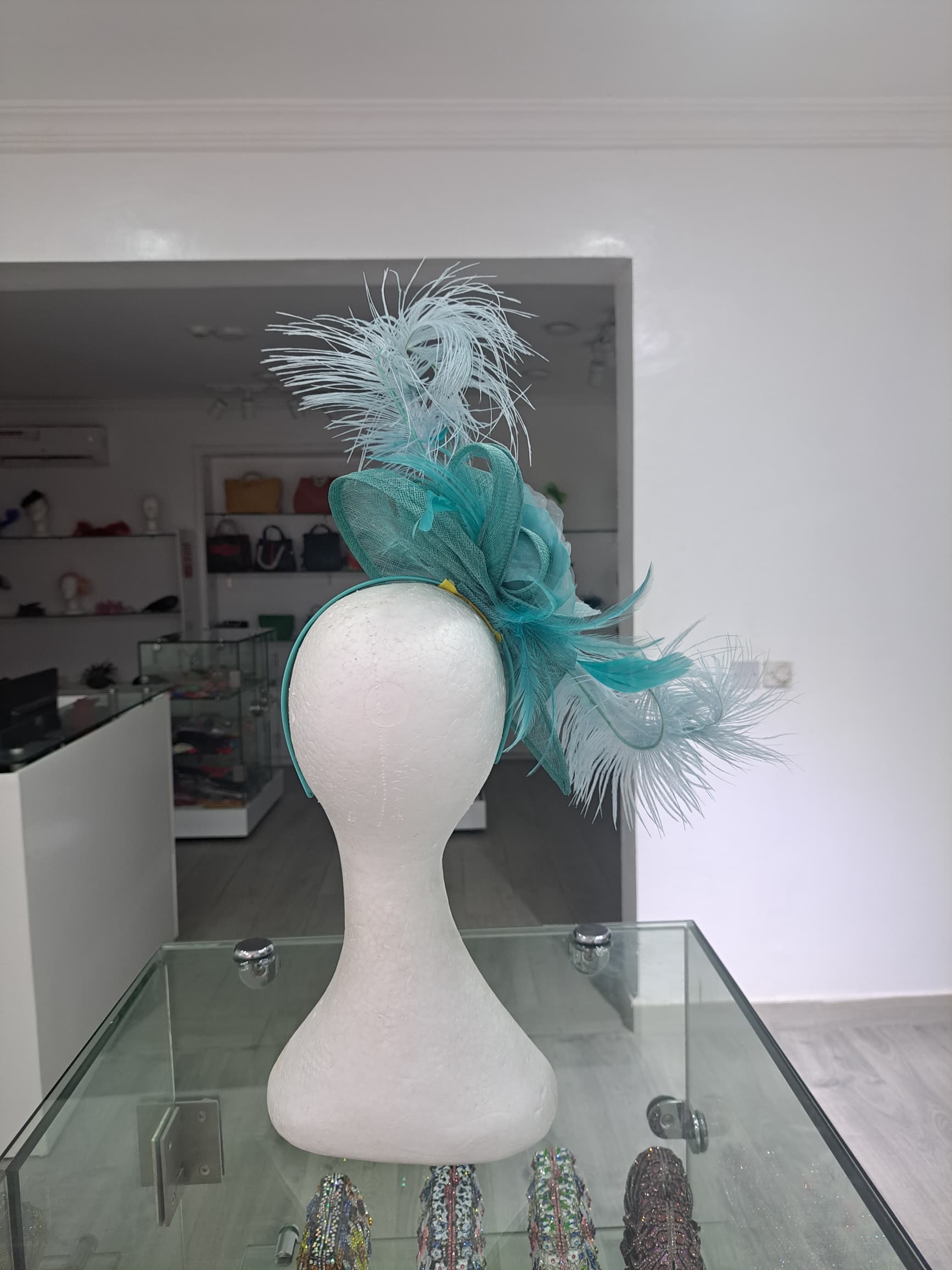 Chic Allure Sinamay Feathered Fascinator