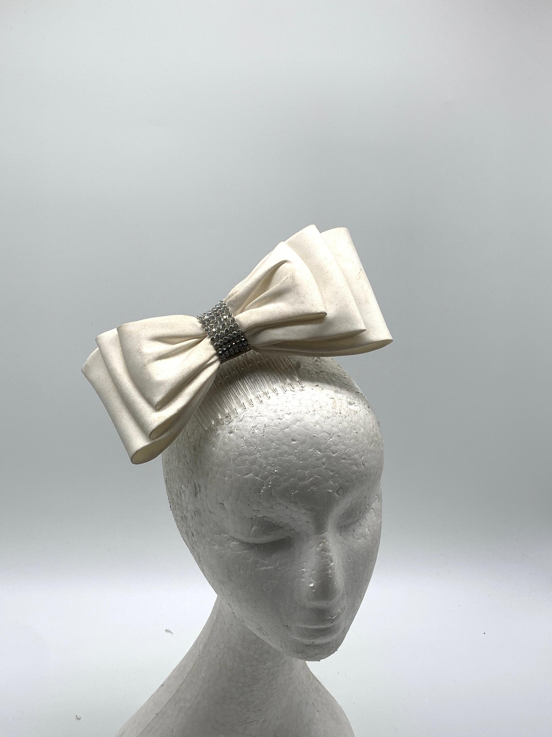 Ivory Glamour Bow