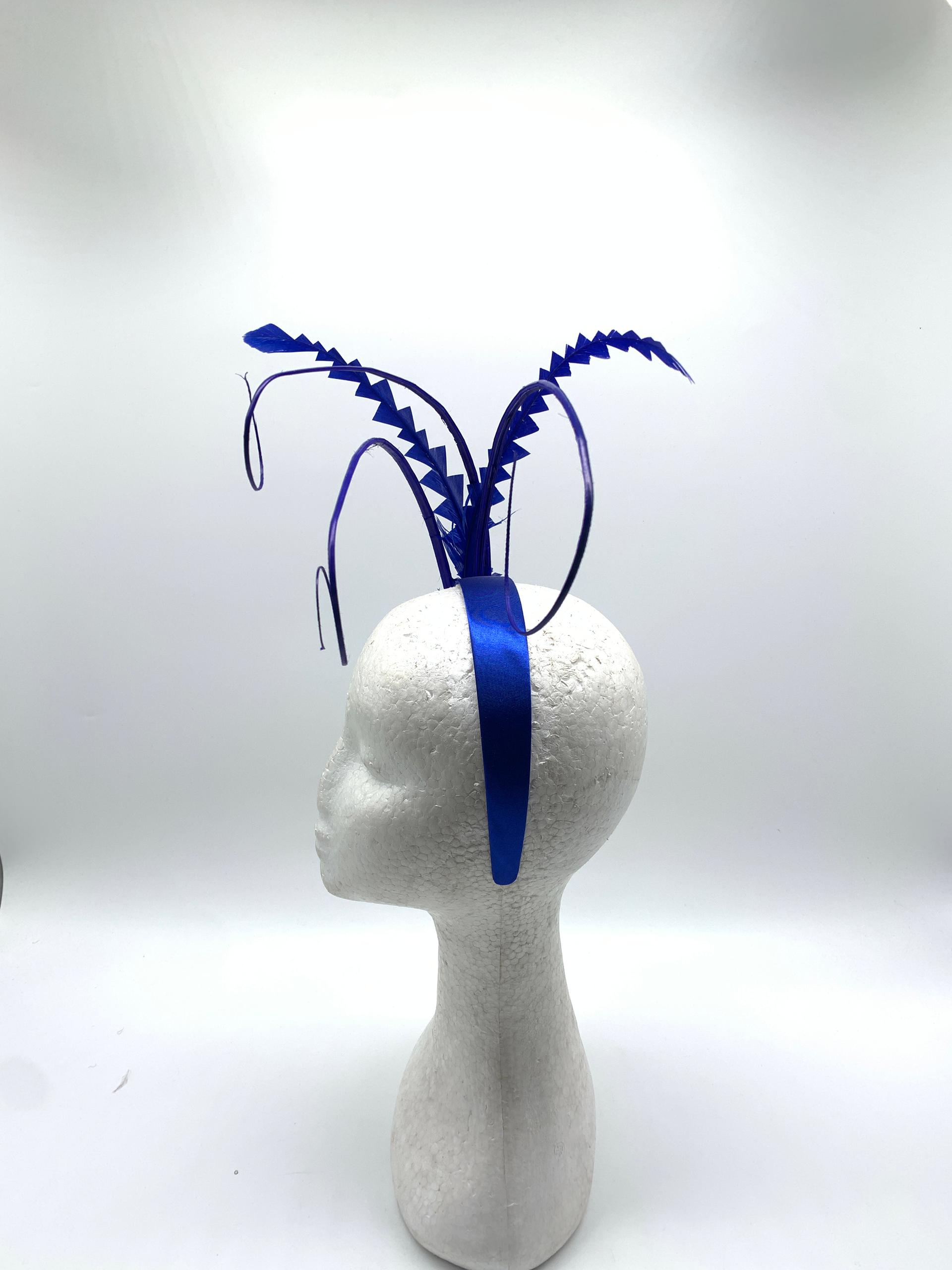 "Elegance Fascinator"