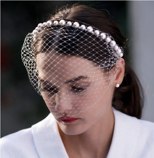 Elegant bridal headband with Rhinestone veiling