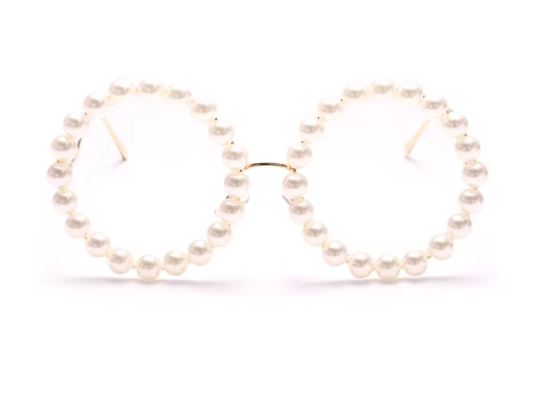 Pearl Glam: Luxe Round Sunglasses